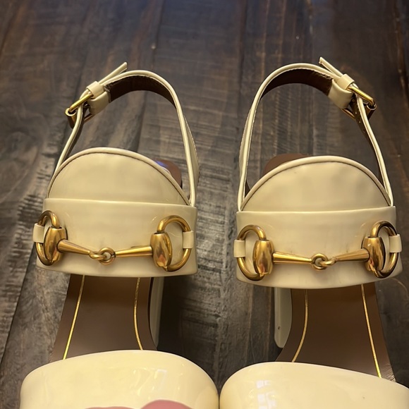 Gucci Horsebit off-white patent sandals - Picture 13 of 13